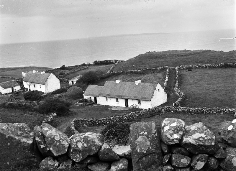 [Houses at Luogh, Inis Oírr (Aran) in the background, Co. Clare.] - UCD ...