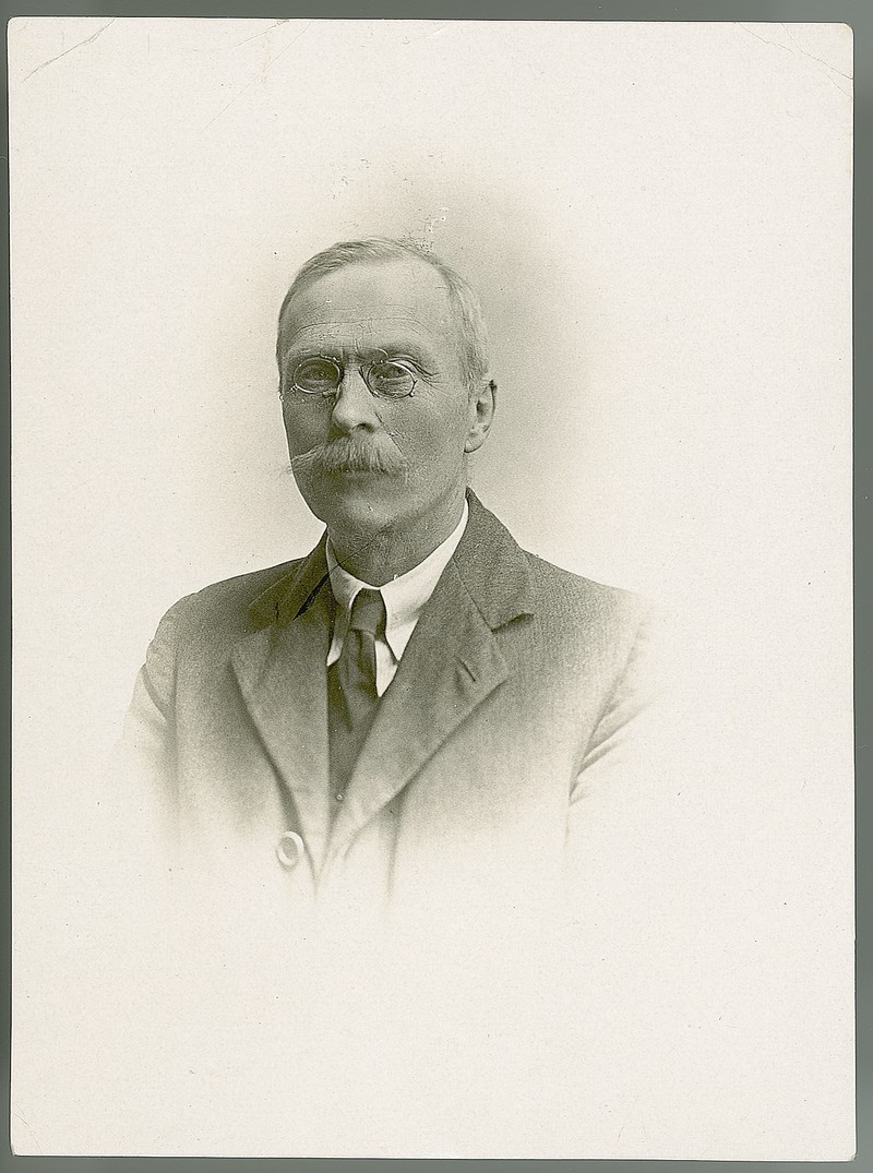 Passport photograph of Charles MacNeill. - UCD Digital Library