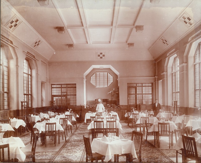 Clarence Hotel, Wellington Quay - UCD Digital Library